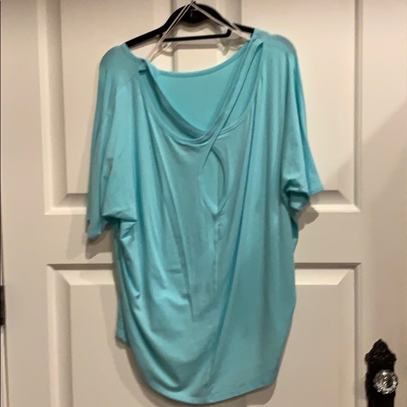 THREE-PIECES, CALIA by Carrie Underwood - Picture 6 of 7